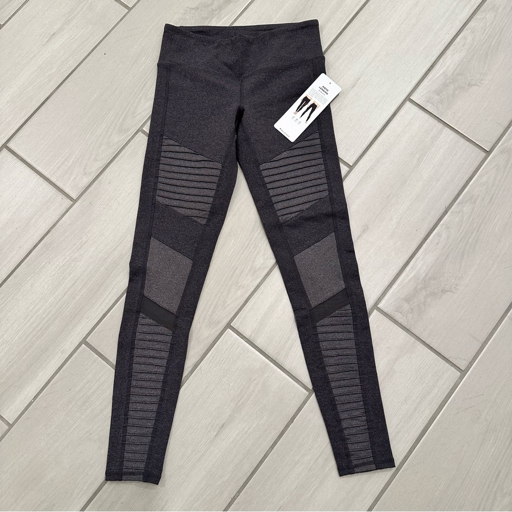 NWT Gray Alo Moto leggings
